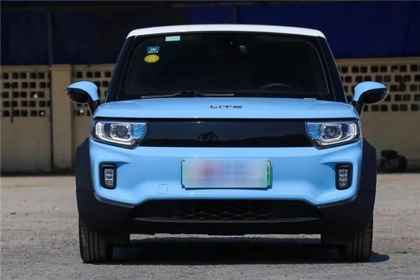 北汽新能源汽车